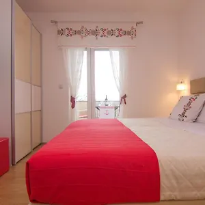 https://apartments-ljubica-krk.primorje-gorskikotar.com